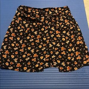 Francesca's Collections Black and Orange Floral Skirt